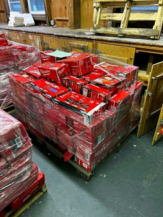 milwaukee tools pallets